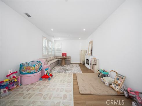 333  Sora  , Irvine, CA