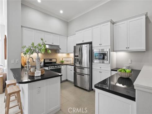 67  Kempton  , Irvine, CA