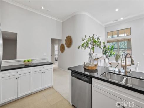 67  Kempton  , Irvine, CA