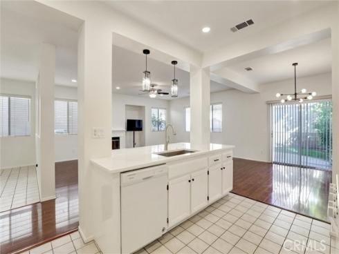 27  Ohio  , Irvine, CA