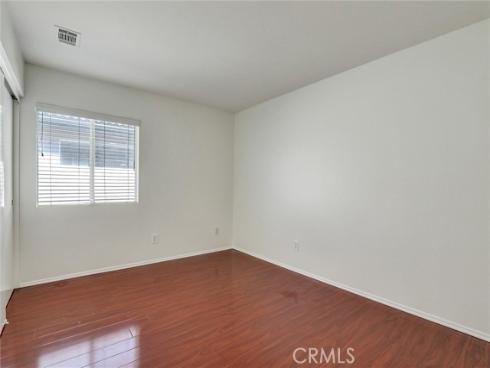 27  Ohio  , Irvine, CA