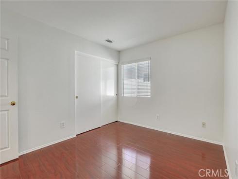 27  Ohio  , Irvine, CA