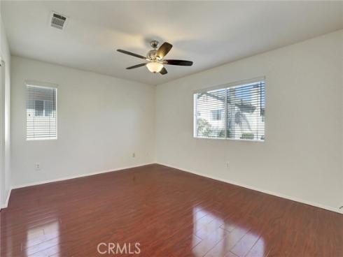 27  Ohio  , Irvine, CA