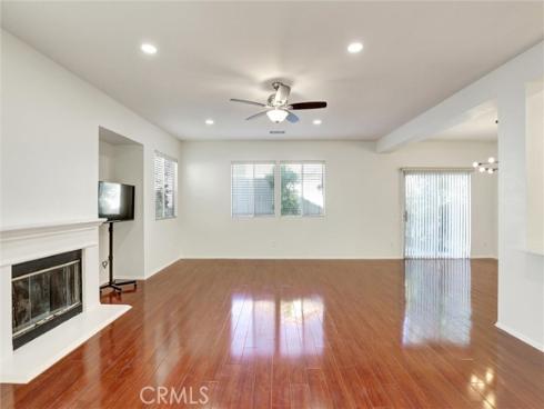 27  Ohio  , Irvine, CA