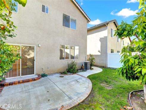 27  Ohio  , Irvine, CA