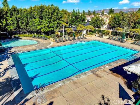 27  Ohio  , Irvine, CA