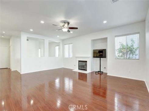 27  Ohio  , Irvine, CA