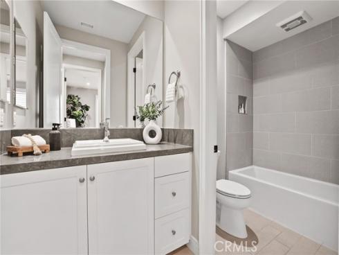 170  Villa Ridge  , Irvine, CA