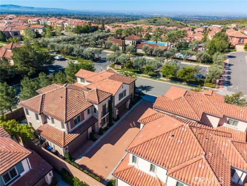 170  Villa Ridge  , Irvine, CA