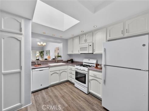 11  Park Vista  , Irvine, CA