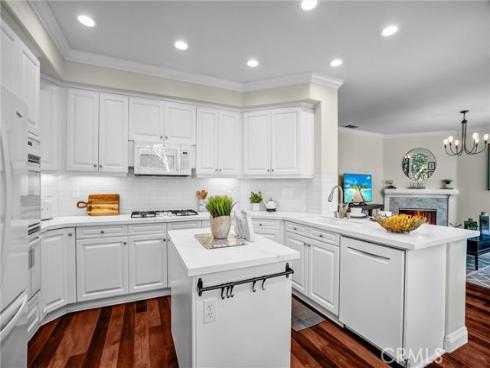 53  Oakhurst  , Irvine, CA