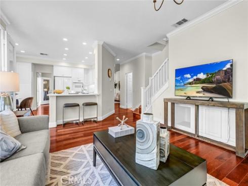 53  Oakhurst  , Irvine, CA