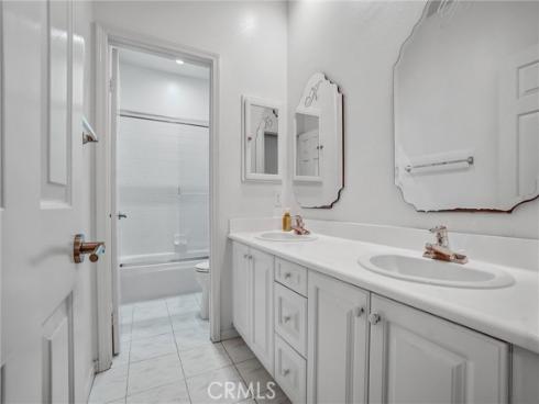 53  Oakhurst  , Irvine, CA