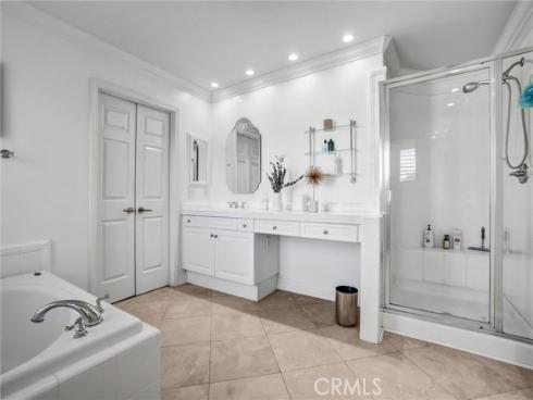 53  Oakhurst  , Irvine, CA