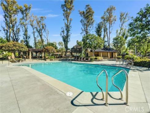 53  Oakhurst  , Irvine, CA