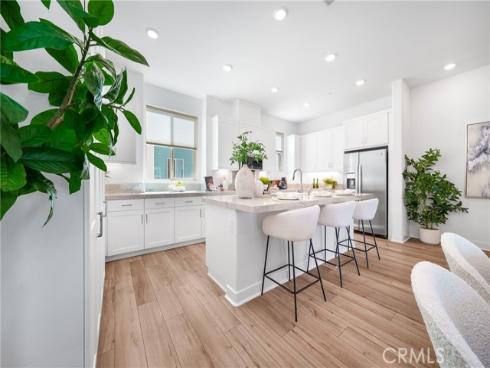 390 Merit , Irvine, CA