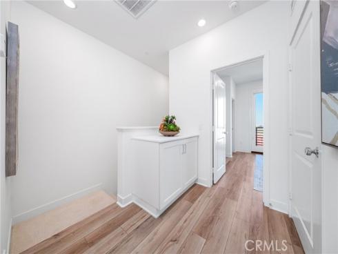 390 Merit , Irvine, CA