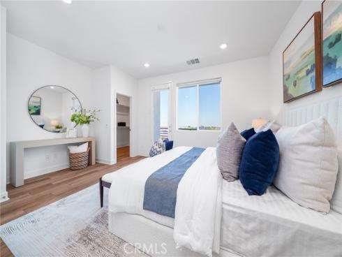 390 Merit , Irvine, CA