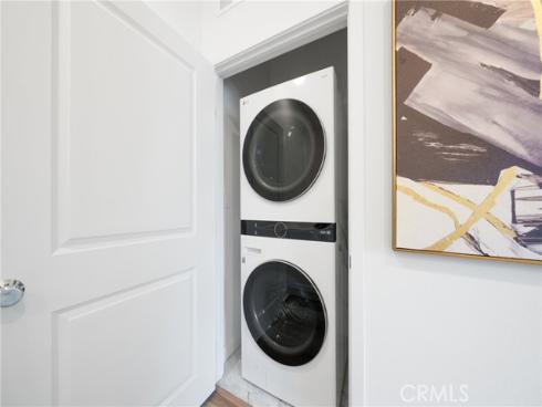 390 Merit , Irvine, CA