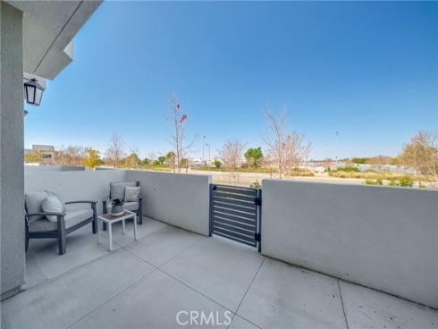 390 Merit , Irvine, CA