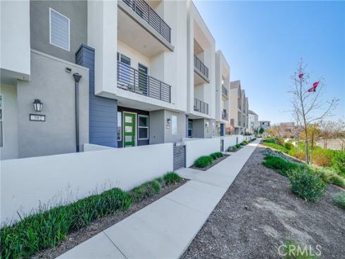 390 Merit , Irvine, CA
