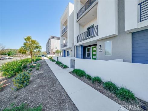 390 Merit , Irvine, CA