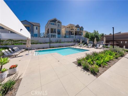 390 Merit , Irvine, CA