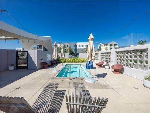 390 Merit , Irvine, CA