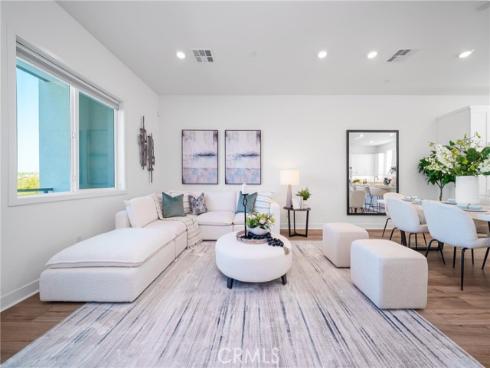 390 Merit , Irvine, CA