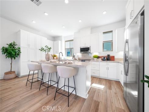 390 Merit , Irvine, CA