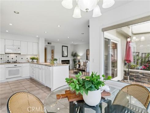 16 Baristo , Irvine, CA