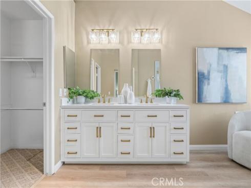 16 Baristo , Irvine, CA