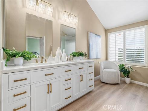 16 Baristo , Irvine, CA