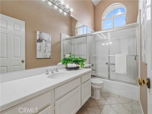 16 Baristo , Irvine, CA