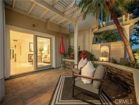 16 Baristo , Irvine, CA