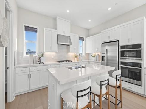 828  Sonia  , Irvine, CA