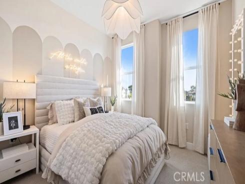 828  Sonia  , Irvine, CA