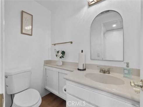 10  Goldenbush  , Irvine, CA