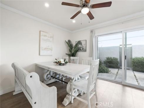 10  Goldenbush  , Irvine, CA