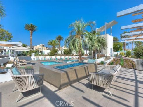 109  Pitch  , Irvine, CA