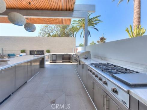 109  Pitch  , Irvine, CA