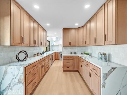 15335  Seine  , Irvine, CA