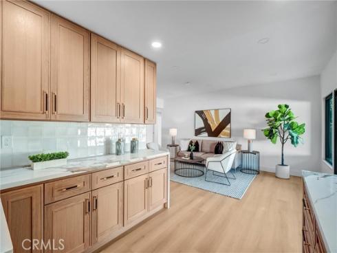 15335  Seine  , Irvine, CA