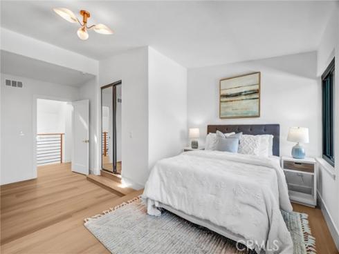 15335  Seine  , Irvine, CA