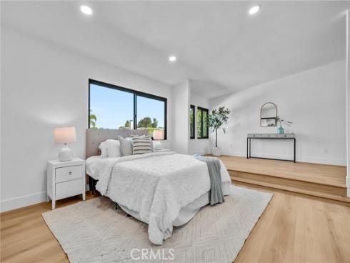 15335  Seine  , Irvine, CA