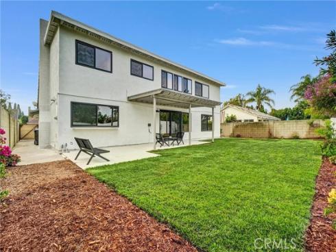 15335  Seine  , Irvine, CA
