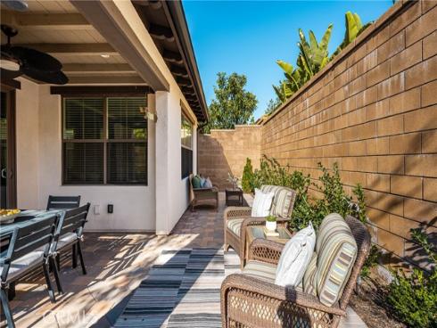 112  Mangrove Banks  , Irvine, CA