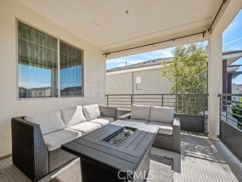 165  Frame  , Irvine, CA