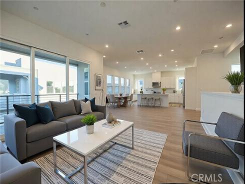 241  Proctor  , Irvine, CA