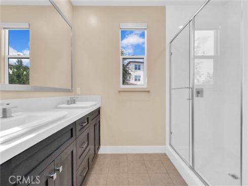 125  Source  , Irvine, CA